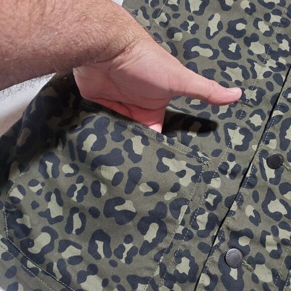 LEVIS ENGINEER JACKET SIZE SMALL MEN'S CHEETAH LEOPARD OLIVE GREEN BLACK - Picture 9 of 14